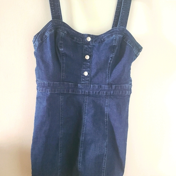 Guess Dress - Picture 2 of 2